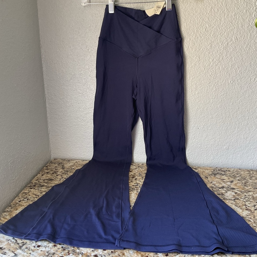Aerie Navy Super Flared Leggings NWT